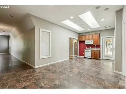 5619 Ne 56th Street Vancouver WA 98661