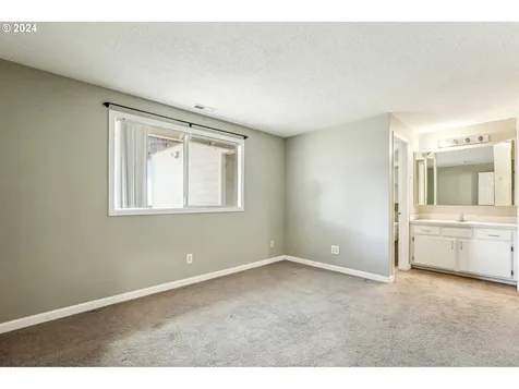 5619 Ne 56th Street Vancouver WA 98661