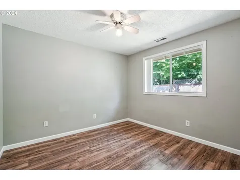 5619 Ne 56th Street Vancouver WA 98661