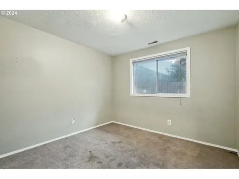 5619 Ne 56th Street Vancouver WA 98661