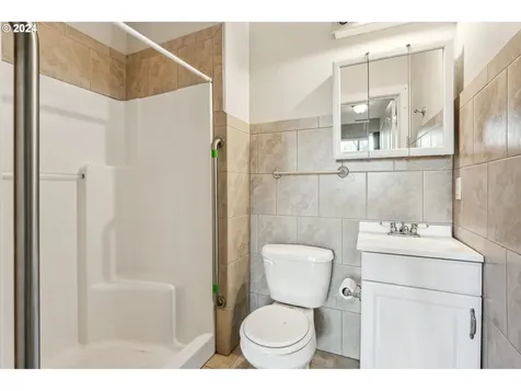 5619 Ne 56th Street Vancouver WA 98661