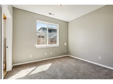 5619 Ne 56th Street Vancouver WA 98661