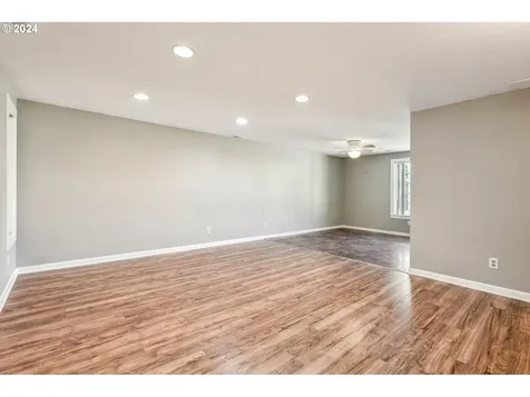 5619 Ne 56th Street Vancouver WA 98661