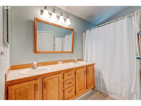 8412 Ne 16th Street Vancouver WA 98664