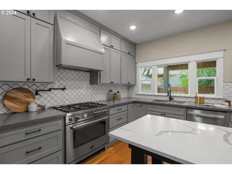 2546 Ne 44th Avenue Portland OR 97213