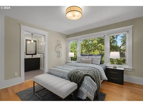 2546 Ne 44th Avenue Portland OR 97213