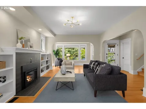 2546 Ne 44th Avenue Portland OR 97213