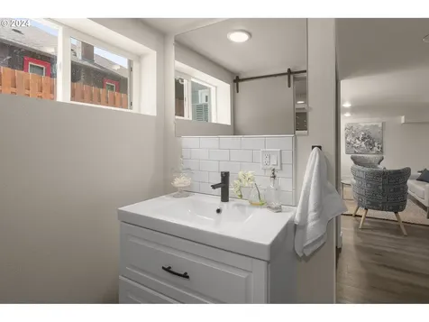 2546 Ne 44th Avenue Portland OR 97213