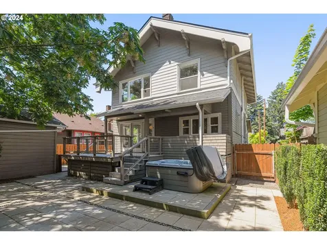 2546 Ne 44th Avenue Portland OR 97213