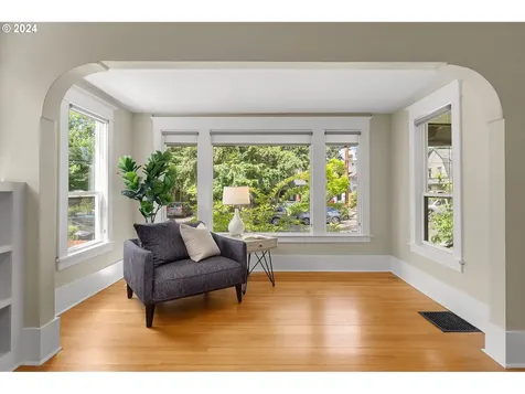 2546 Ne 44th Avenue Portland OR 97213