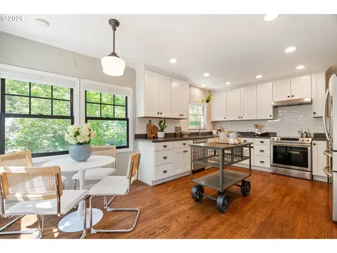 3254 Ne Ainsworth Street Portland OR 97211