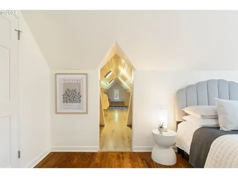 3254 Ne Ainsworth Street Portland OR 97211