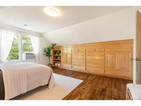 3254 Ne Ainsworth Street Portland OR 97211