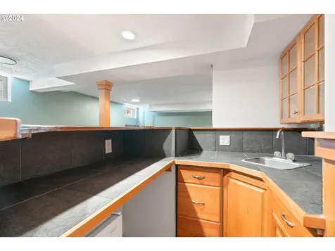 3254 Ne Ainsworth Street Portland OR 97211