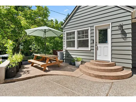 3254 Ne Ainsworth Street Portland OR 97211