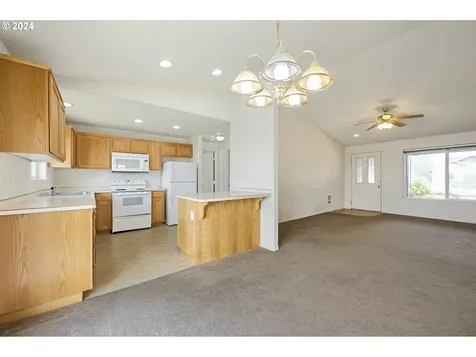 2073 Ne Elk Street Prineville OR 97754