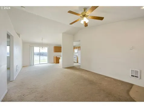 2073 Ne Elk Street Prineville OR 97754