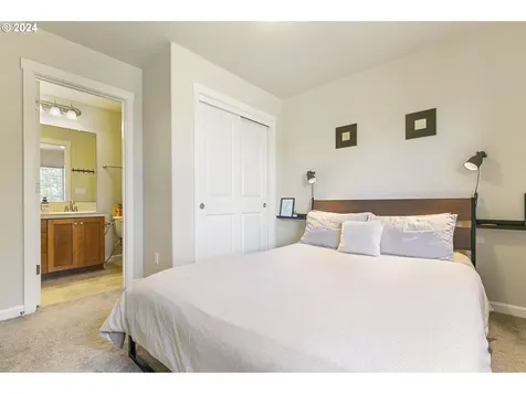 7228 Nw Elise Avenue Portland OR 97229