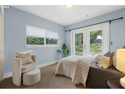 7321 SW Capitol Hill Road Portland OR 97219