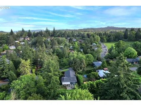 7321 SW Capitol Hill Road Portland OR 97219