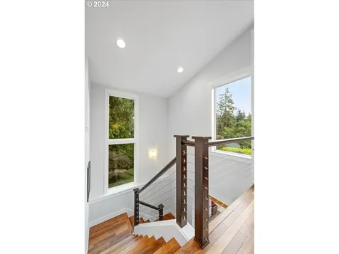 7321 SW Capitol Hill Road Portland OR 97219