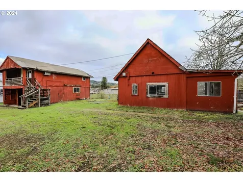 160 Plat M Road Sutherlin OR 97479