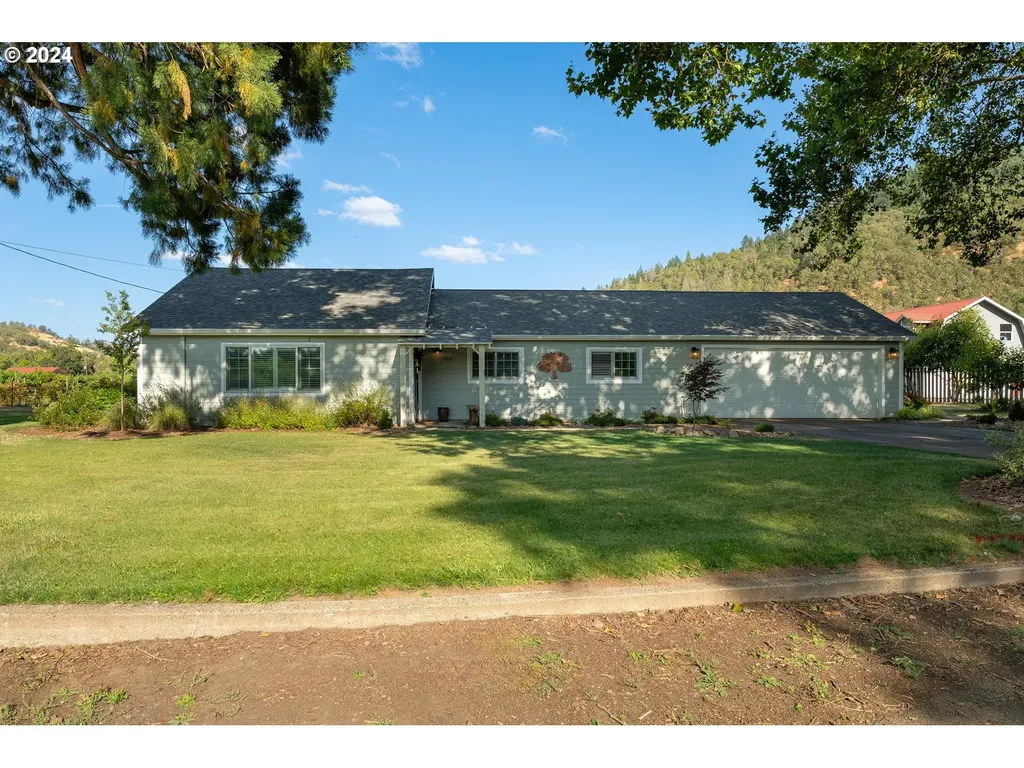 280 Hooten Road Winston OR 97496