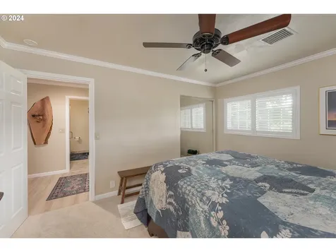 280 Hooten Road Winston OR 97496