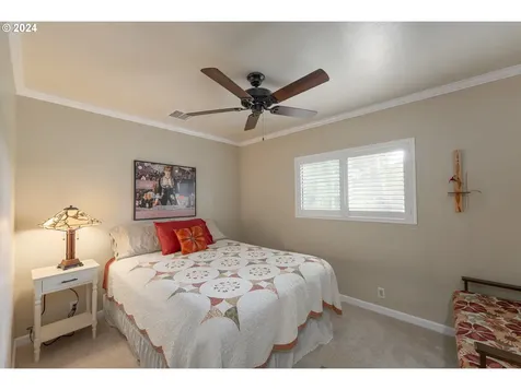 280 Hooten Road Winston OR 97496