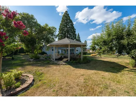 280 Hooten Road Winston OR 97496
