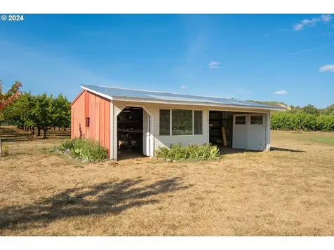 280 Hooten Road Winston OR 97496