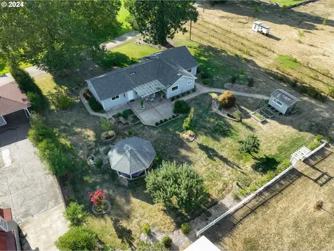 280 Hooten Road Winston OR 97496