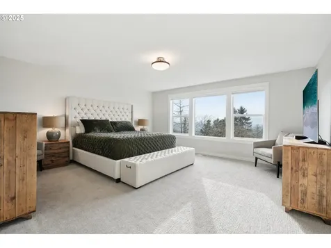 4331 SW Washouga Avenue Portland OR 97239
