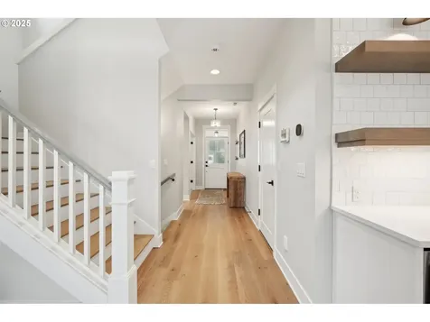 4331 SW Washouga Avenue Portland OR 97239