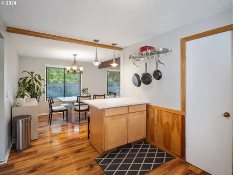 15520 Sw Burntwood Court Beaverton OR 97007