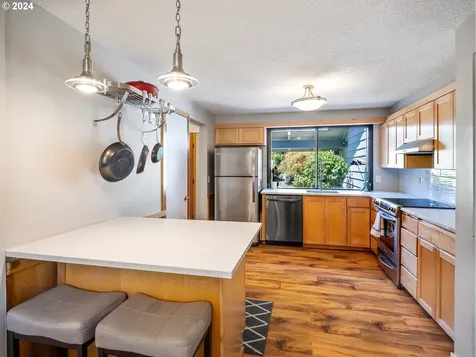 15520 Sw Burntwood Court Beaverton OR 97007