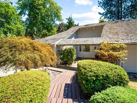 15520 Sw Burntwood Court Beaverton OR 97007