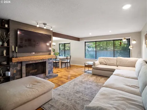 15520 Sw Burntwood Court Beaverton OR 97007