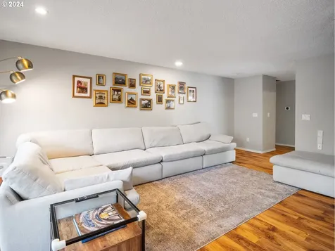 15520 Sw Burntwood Court Beaverton OR 97007