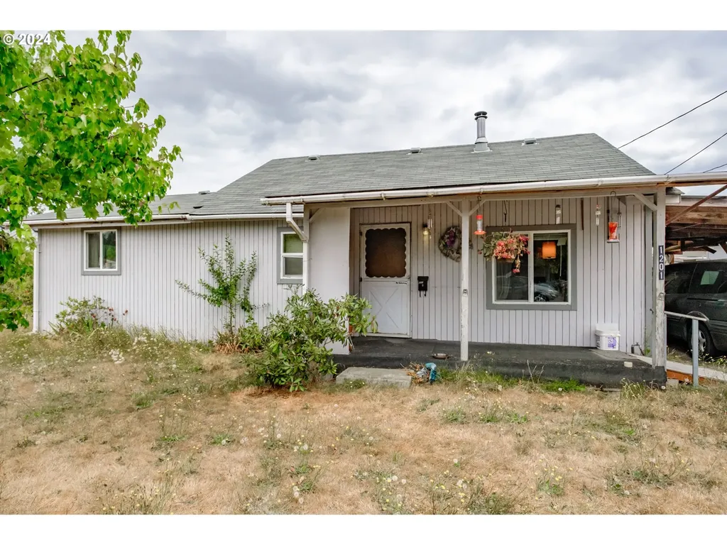 1201 1st Avenue Sweet Home OR 97386