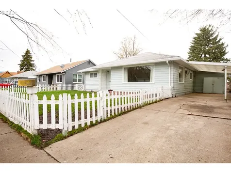 2013 Washington Avenue La Grande OR 97850