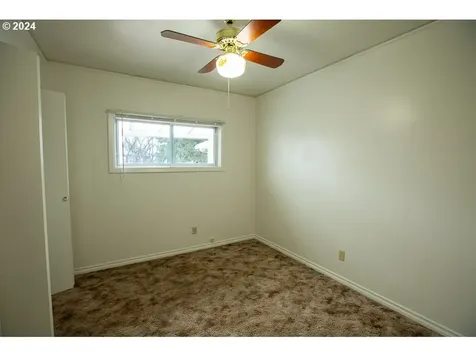 2013 Washington Avenue La Grande OR 97850