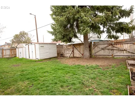 2013 Washington Avenue La Grande OR 97850
