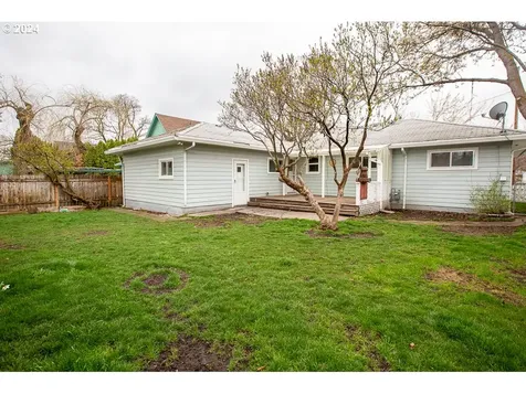 2013 Washington Avenue La Grande OR 97850