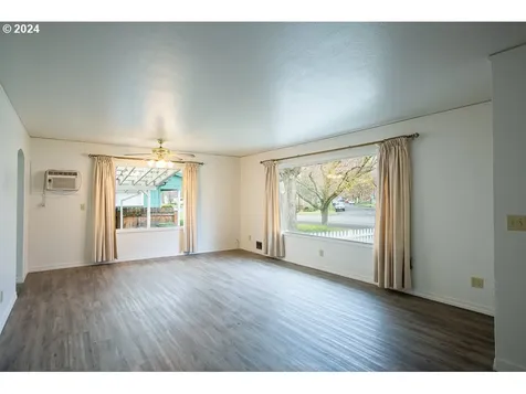 2013 Washington Avenue La Grande OR 97850