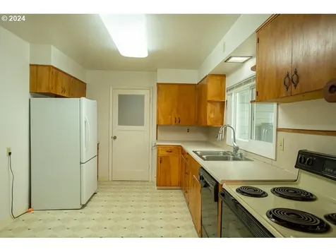 2013 Washington Avenue La Grande OR 97850