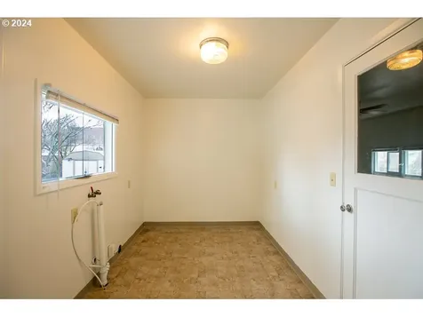 2013 Washington Avenue La Grande OR 97850