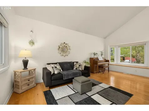 5609 Nw 179th Avenue Portland OR 97229