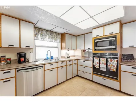 3001 SE Balboa Drive Vancouver WA 98683