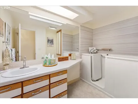 3001 SE Balboa Drive Vancouver WA 98683